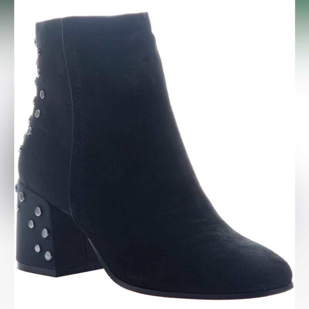Naked Feet “strata” leather ankle boot, size 10